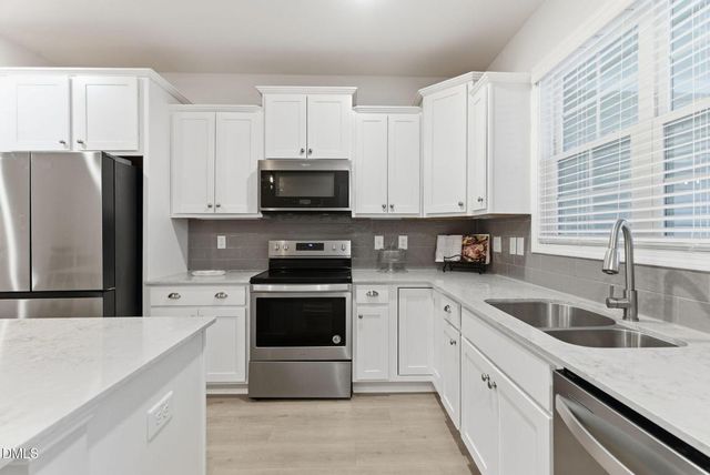 978 Gateway Commons Circle, Wake Forest, NC 27587