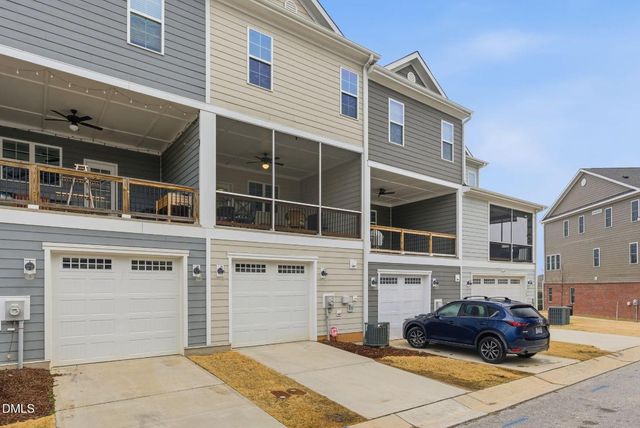 978 Gateway Commons Circle, Wake Forest, NC 27587