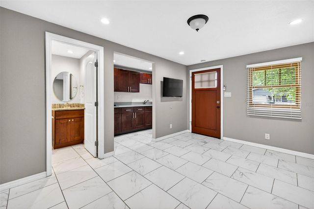 3007 N CENTRAL AVENUE, Tampa, FL 33603
