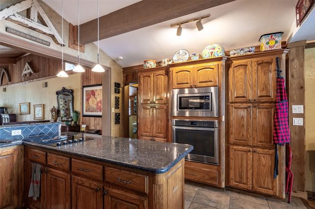 13360 Miller Drive, Azle, TX 76020