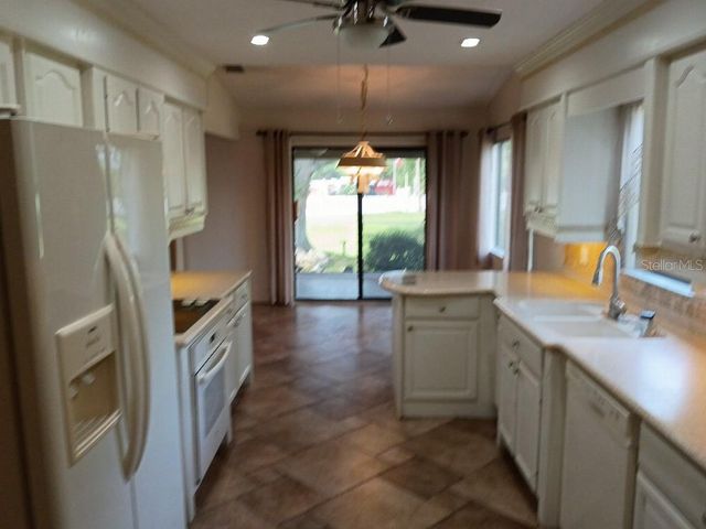 3104 SAND TRAP COURT, Lakeland, FL 33810
