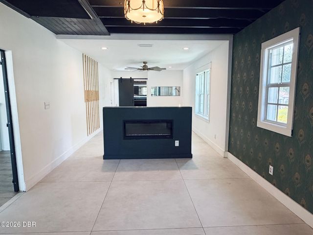 1608 N Halifax Avenue, Daytona Beach, FL 32118