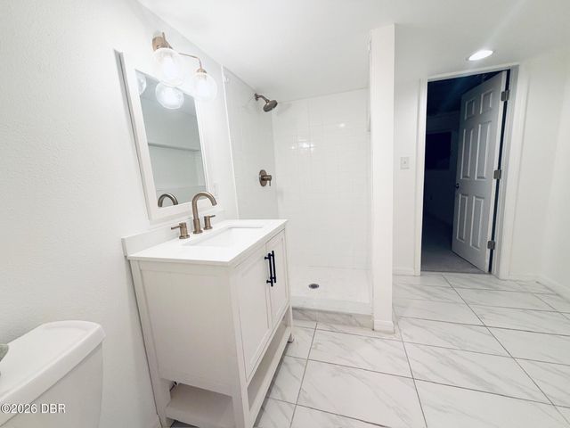 1608 N Halifax Avenue, Daytona Beach, FL 32118
