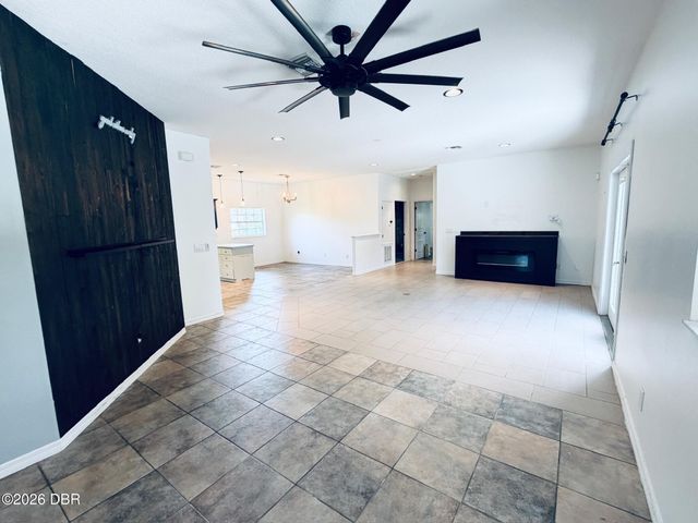 1608 N Halifax Avenue, Daytona Beach, FL 32118