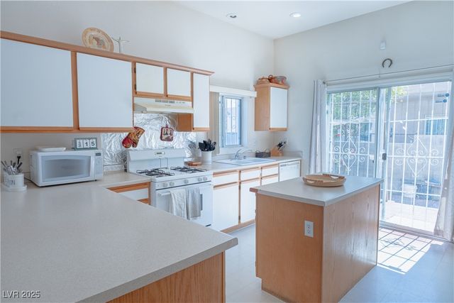 1631 Dwayne Stedman Avenue, Las Vegas, NV 89106