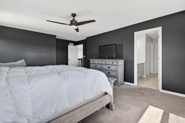 26525 W Old Stage Lane, Channahon, IL 60410