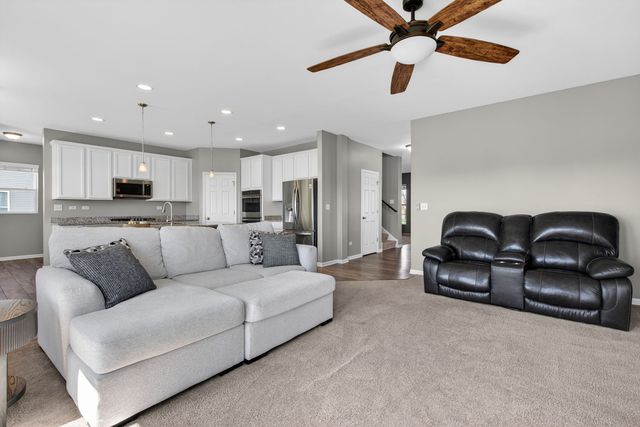 26525 W Old Stage Lane, Channahon, IL 60410