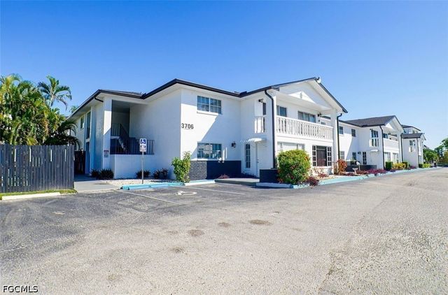 3706 Broadway 21, Fort Myers, FL 33901