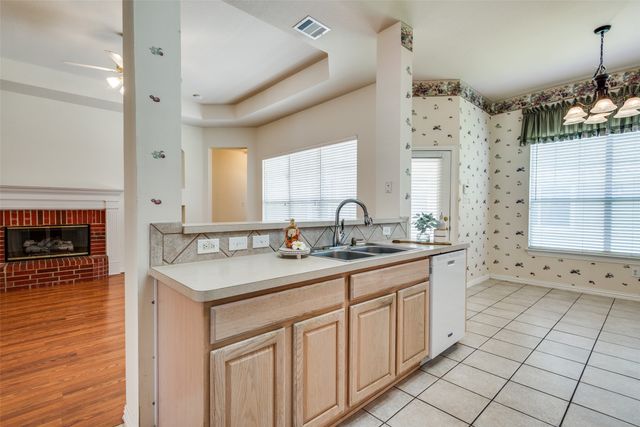 1807 Pecan Grove, Carrollton, TX 75007