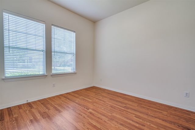 1807 Pecan Grove, Carrollton, TX 75007
