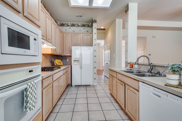 1807 Pecan Grove, Carrollton, TX 75007