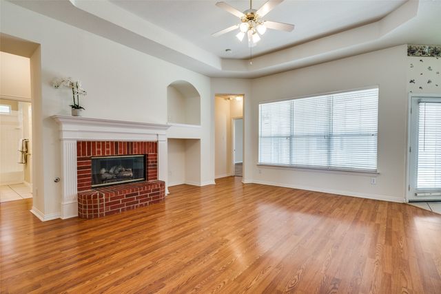 1807 Pecan Grove, Carrollton, TX 75007