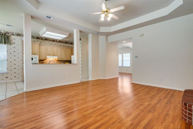 1807 Pecan Grove, Carrollton, TX 75007