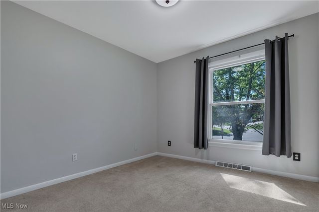 2793 Rita Street NE, Hartville, OH 44632