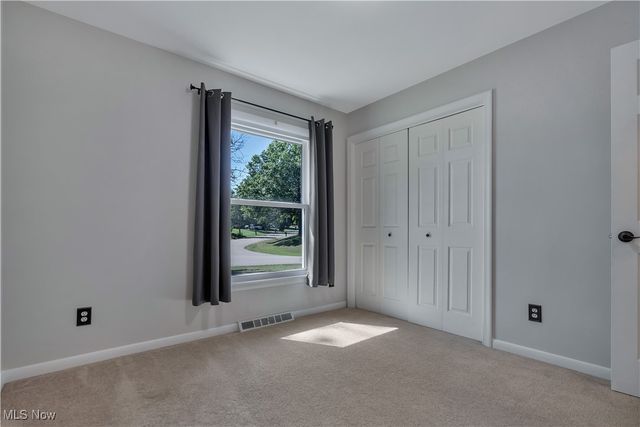 2793 Rita Street NE, Hartville, OH 44632