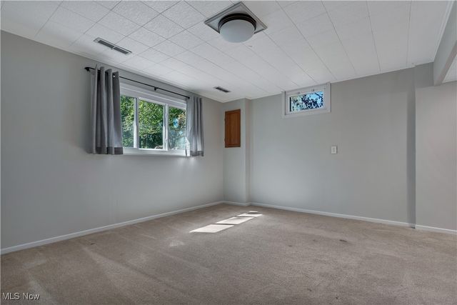 2793 Rita Street NE, Hartville, OH 44632