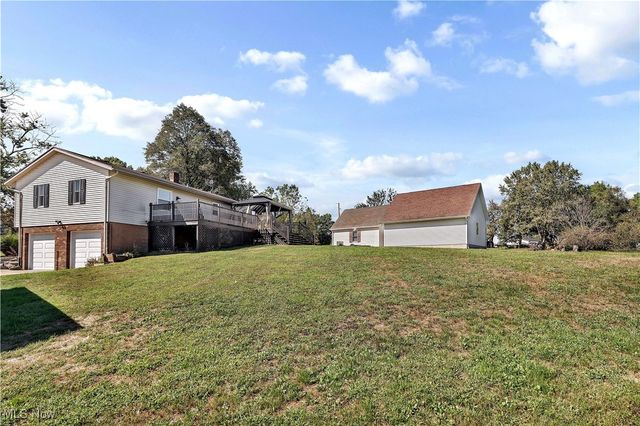 2793 Rita Street NE, Hartville, OH 44632