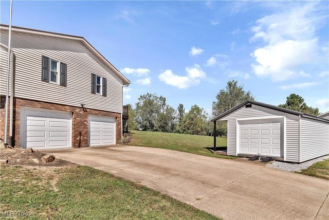 2793 Rita Street NE, Hartville, OH 44632