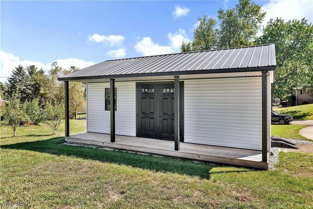 2793 Rita Street NE, Hartville, OH 44632