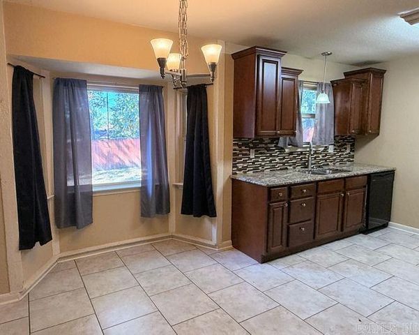 2912 Dorset Drive, Little Rock, AR 72204