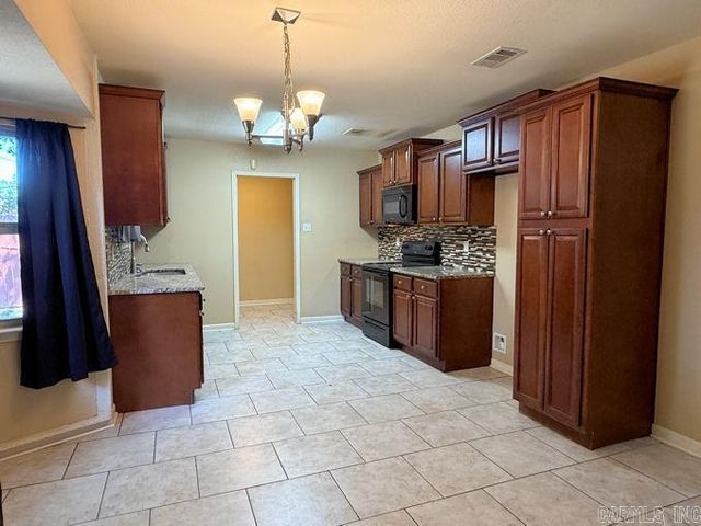 2912 Dorset Drive, Little Rock, AR 72204