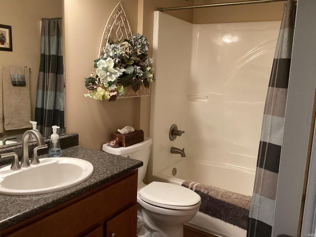 11527 Saint Francis Way, Fort Wayne, IN 46816