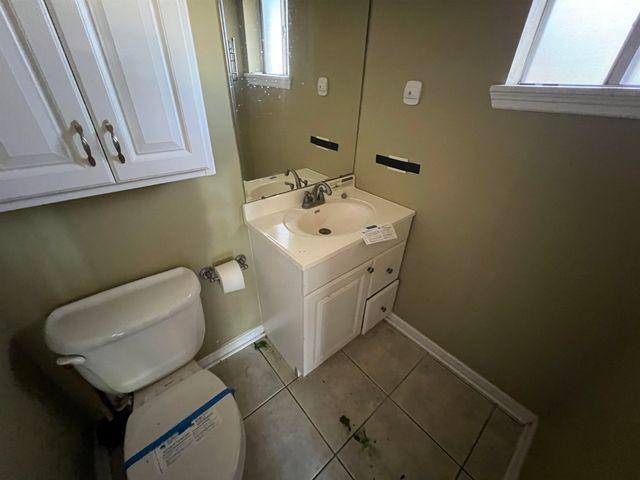 2204 Acadian Dr, Houma, LA 70363