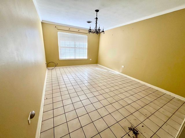 2204 Acadian Dr, Houma, LA 70363