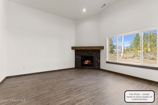 13226 N International St, Rathdrum, ID 83858