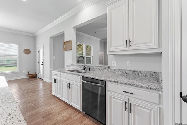 3846 Sandbar Dr, Addis, LA 70710