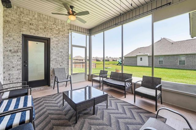 3846 Sandbar Dr, Addis, LA 70710