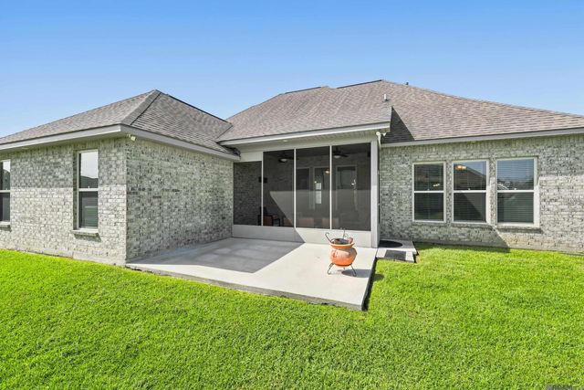 3846 Sandbar Dr, Addis, LA 70710