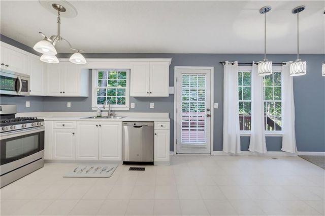 804 Abbington Lane, Douglasville, GA 30134
