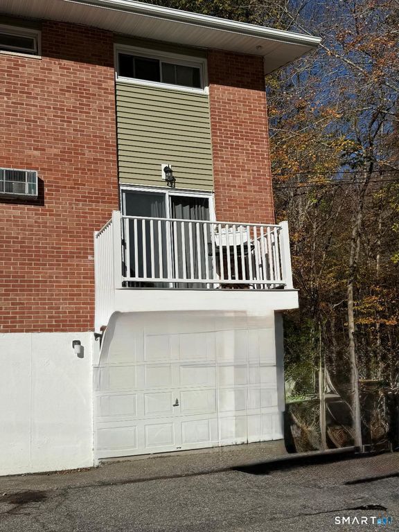 1538 Route 12 B9, Ledyard, CT 06335