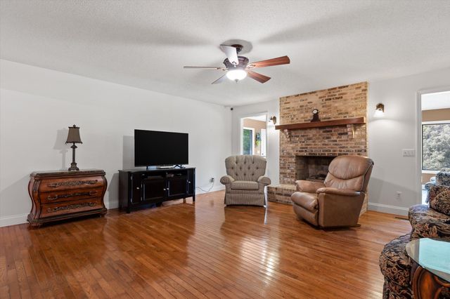 1072 Taylor Broome Road, Chickamauga, GA 30707