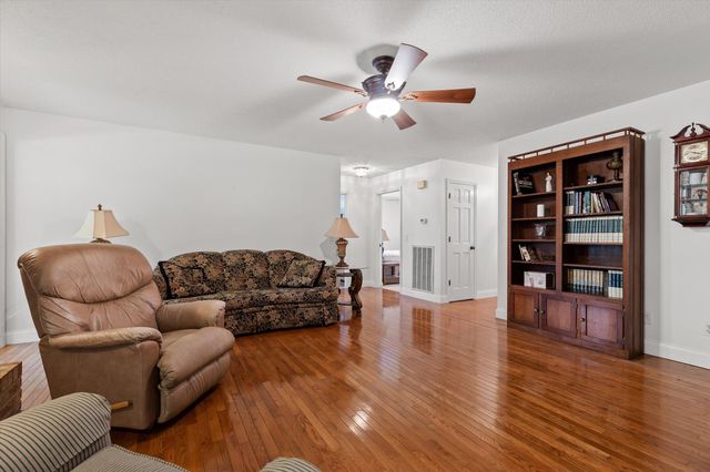 1072 Taylor Broome Road, Chickamauga, GA 30707