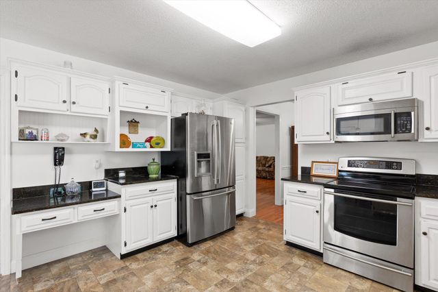 1072 Taylor Broome Road, Chickamauga, GA 30707