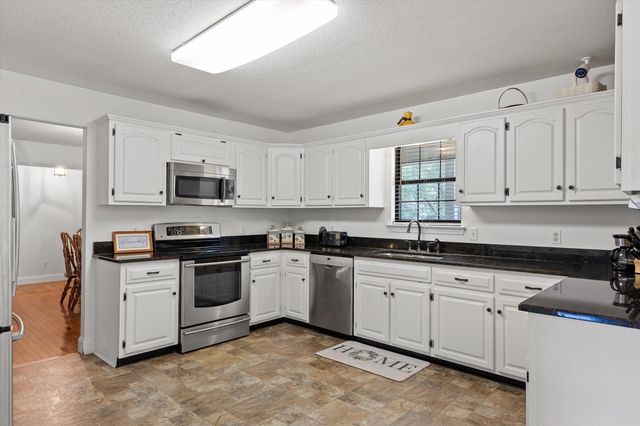 1072 Taylor Broome Road, Chickamauga, GA 30707