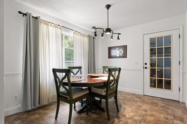 1072 Taylor Broome Road, Chickamauga, GA 30707