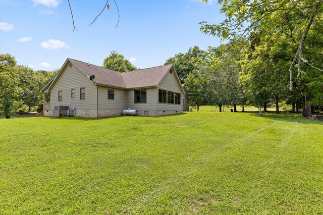 1072 Taylor Broome Road, Chickamauga, GA 30707