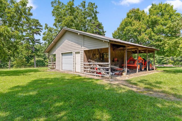 1072 Taylor Broome Road, Chickamauga, GA 30707