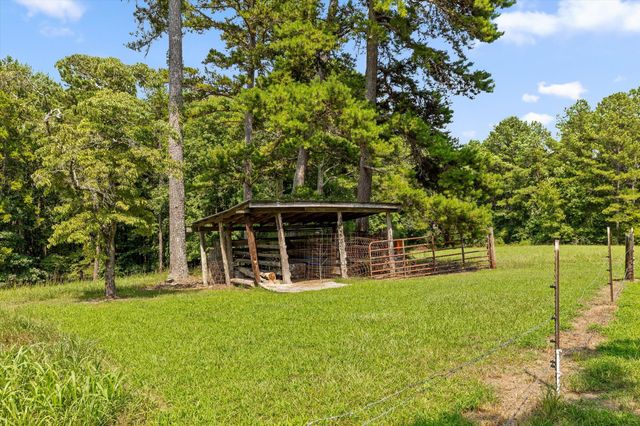 1072 Taylor Broome Road, Chickamauga, GA 30707