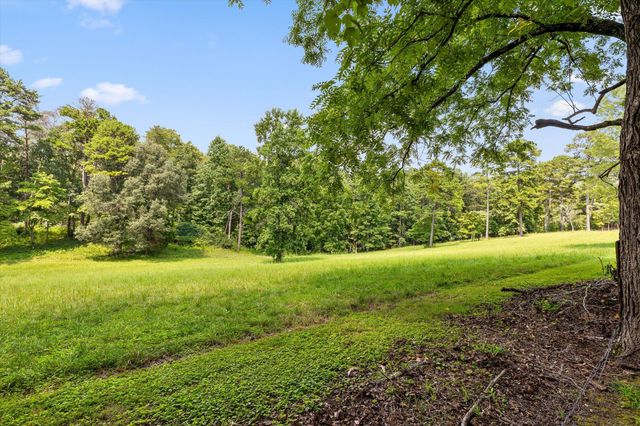 1072 Taylor Broome Road, Chickamauga, GA 30707