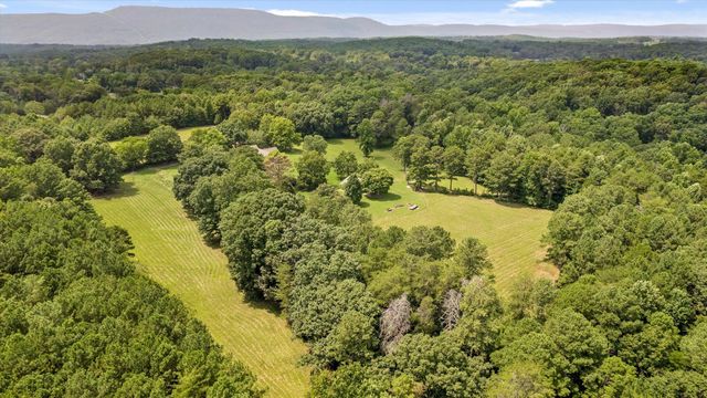 1072 Taylor Broome Road, Chickamauga, GA 30707