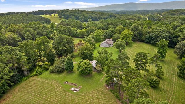 1072 Taylor Broome Road, Chickamauga, GA 30707