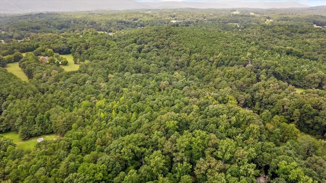 1072 Taylor Broome Road, Chickamauga, GA 30707