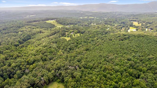 1072 Taylor Broome Road, Chickamauga, GA 30707