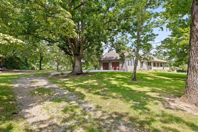 1072 Taylor Broome Road, Chickamauga, GA 30707
