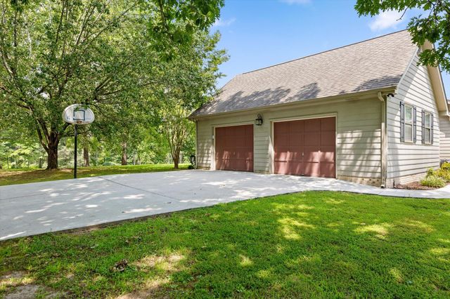 1072 Taylor Broome Road, Chickamauga, GA 30707