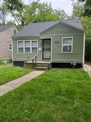 19716 Archdale Street, Detroit City, MI 48235